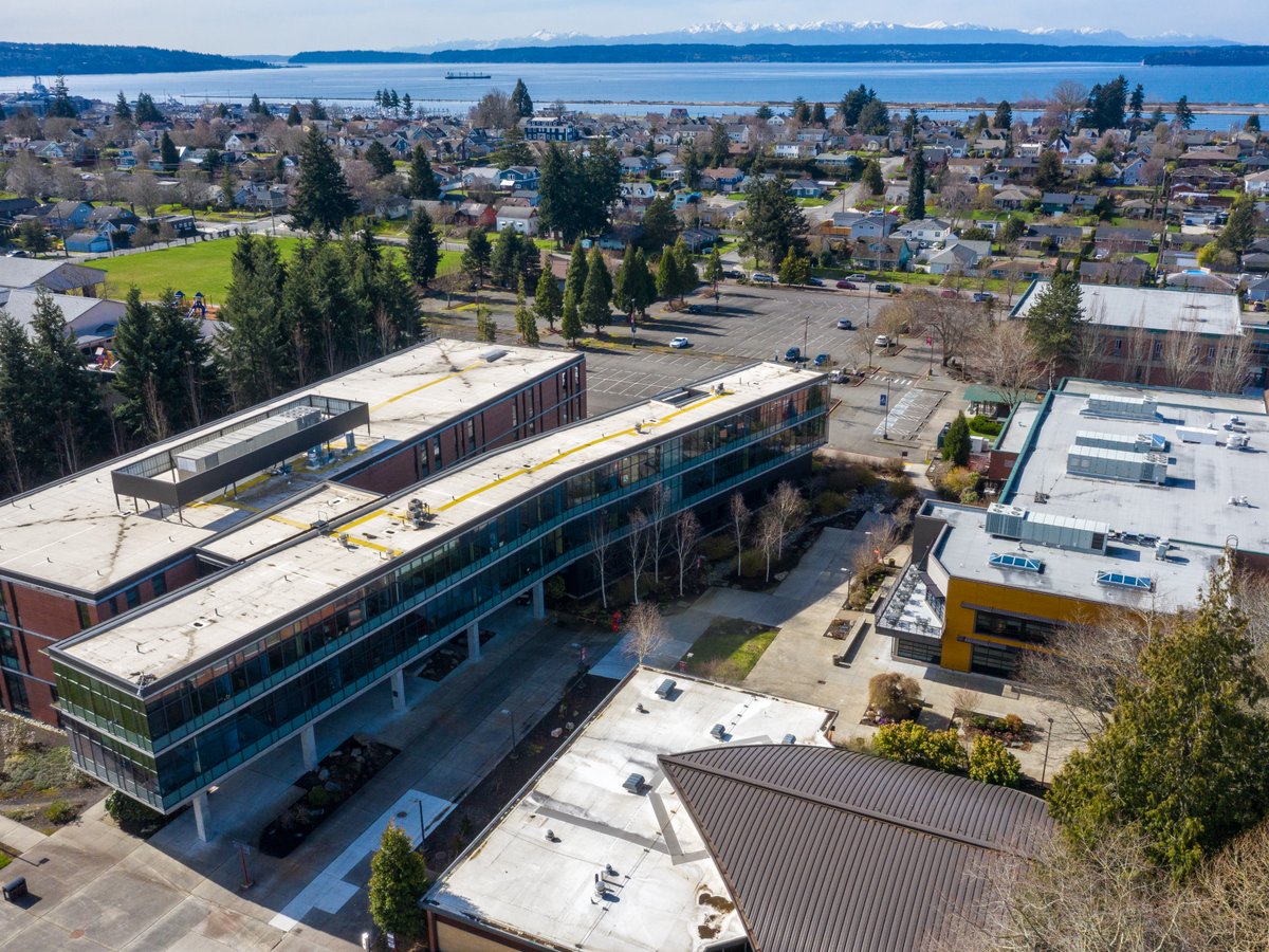 Everett CC tweet media