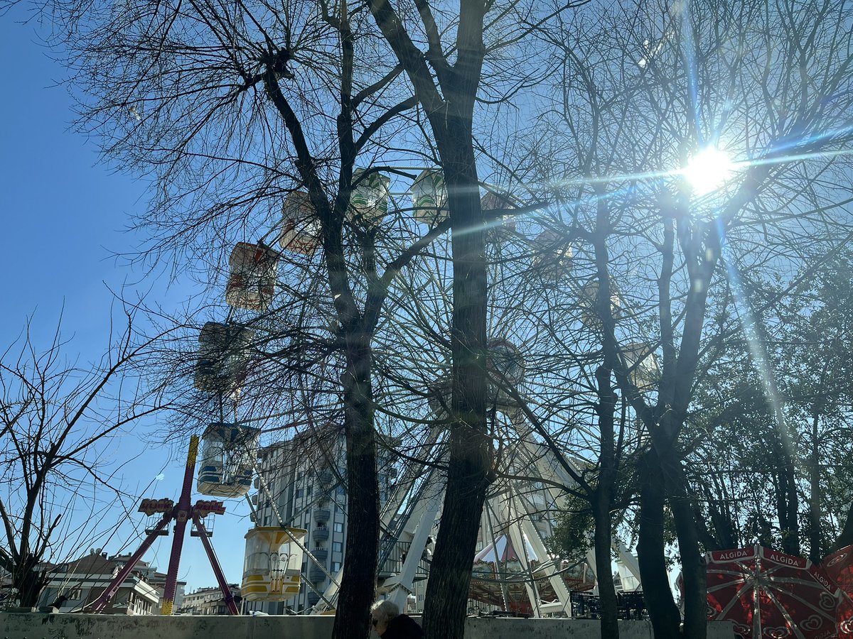 kapierces's tweet photo. bi şey söylemek istiyorum https://t.co/fS72NwCFvt