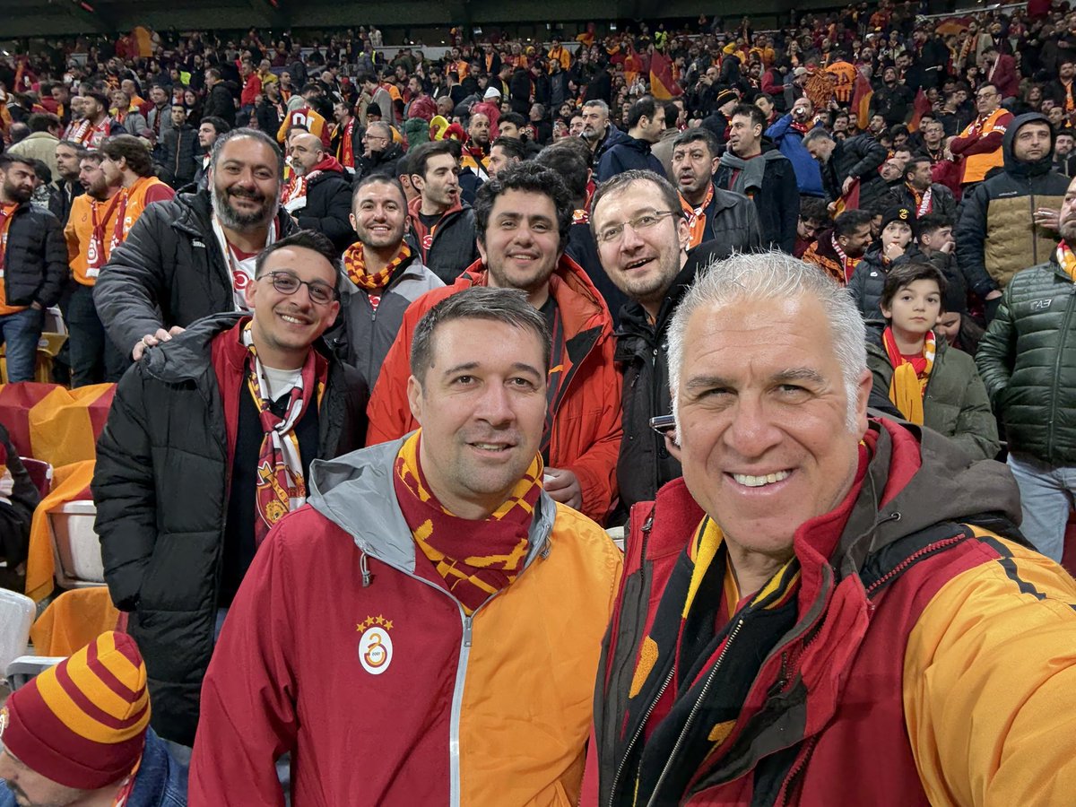 Gol sonrası sarılmaya hazırız… 💛❤️
