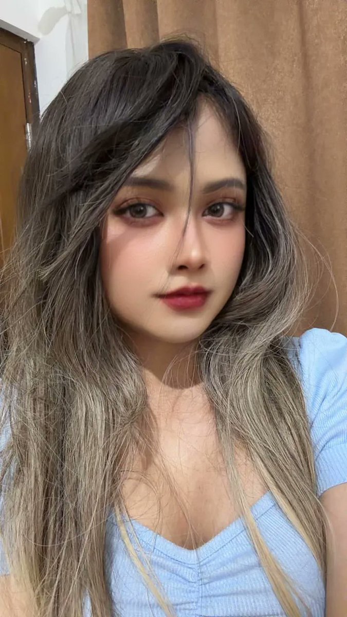 sissy clara tweet media