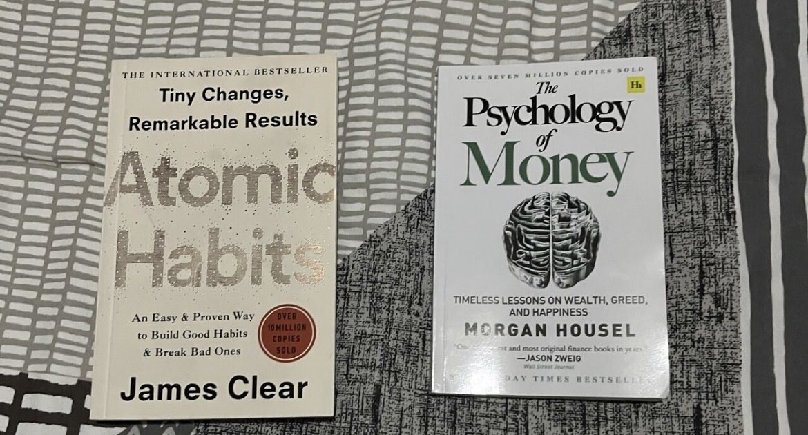 ryanmedcraff's tweet photo. @AlexAndBooks_ These 2 📚👀 https://t.co/uQW4Gpq7Z5
