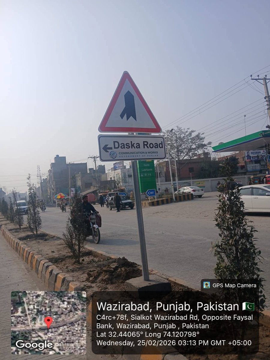 developingpak's tweet image. Recently Constructed Wazirabad to Sialkot Road. Lane Marking and installation of Signage Boards underway.

#Wazirabad #Sialkot #Gujranwala #Punja. #Pakistan