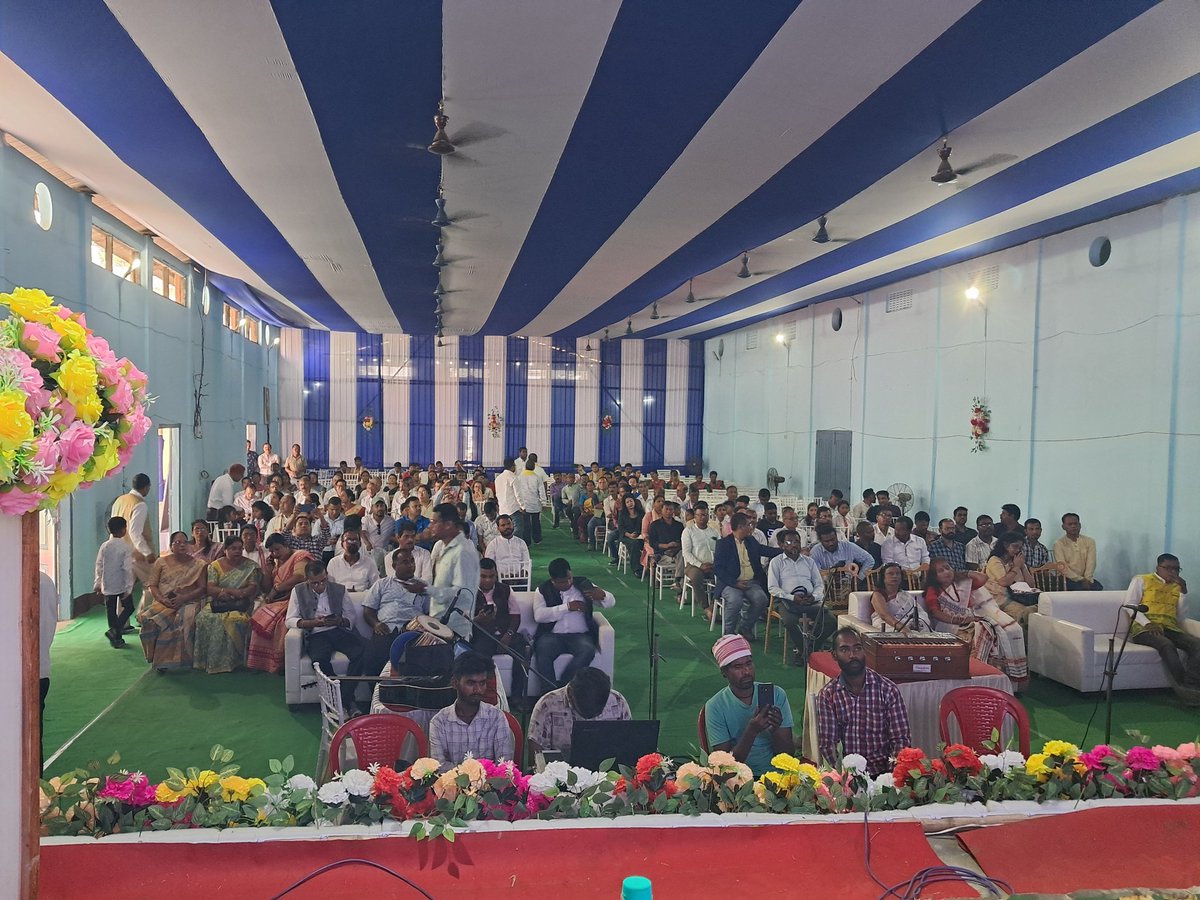 The Journalism Award function by All Assam Journalist Union (AAJU) held yesterday at Abhaiapuri was very well organized &amp; conducted by Mr. Pankaj Nath, President of AAJU.The Lifetime Achievement Award in the name of my father was conferred upon Niren Bora, the veteran journalist