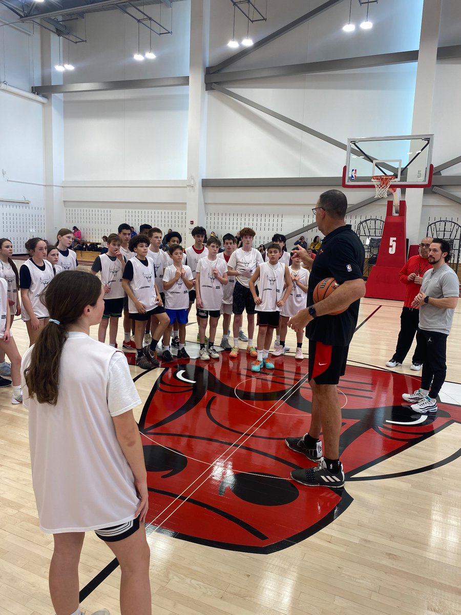 OTEHOOPS tweet media