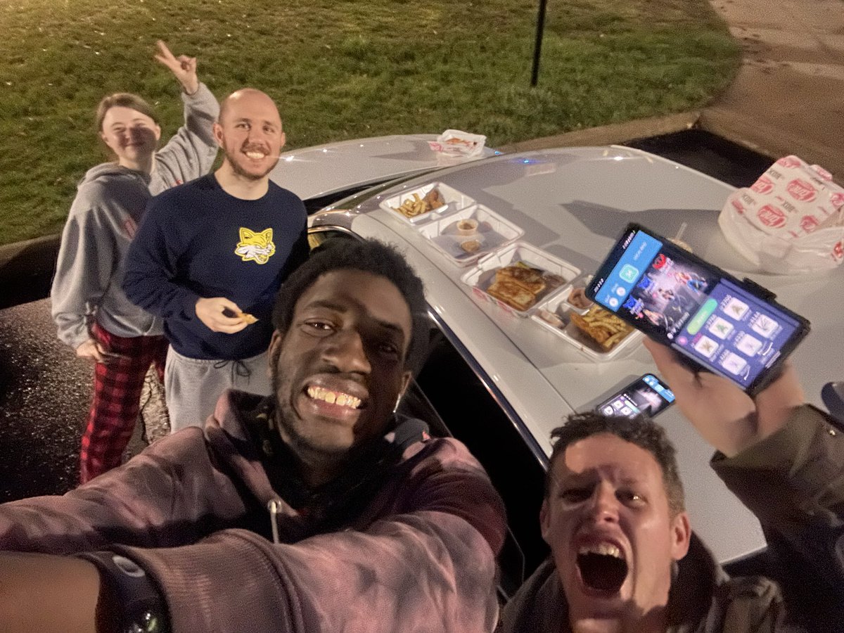 StagNamedX's tweet photo. @PokemonGoApp #GOMemories #Sweepstakes @PokemonGoApp my favorite memory was the whole 6am to 9pm 2 day weekend grind with these three to raid as many shadow Mewtwos as possible! We hit around 150 Shadow Mewtwos that weekend! Maybe we can get a repeat for shadow Rayquaza in the future? https://t.co/KJ6moFNqIN