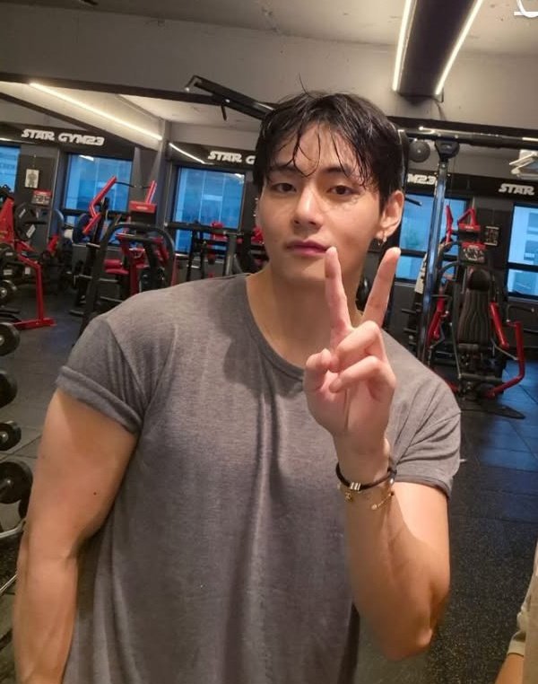 I will miss you bulky hyung. I will miss dreaming of your chonky chokable arms