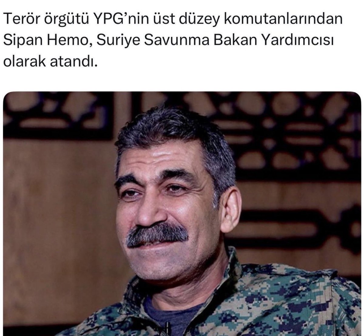 Hükümetin 'sahada kontrolün sağlandığı' ve 'silahların bırakıldığı' yönündeki beyanlarının aksine; terör unsurlarının Suriye devlet sistemine ve ordusuna entegre edilmesi, bu yapının açıkça meşrulaştırılmasıdır.

Sınırlarımızın hemen ötesinde fiili bir terör yapılanması inşa