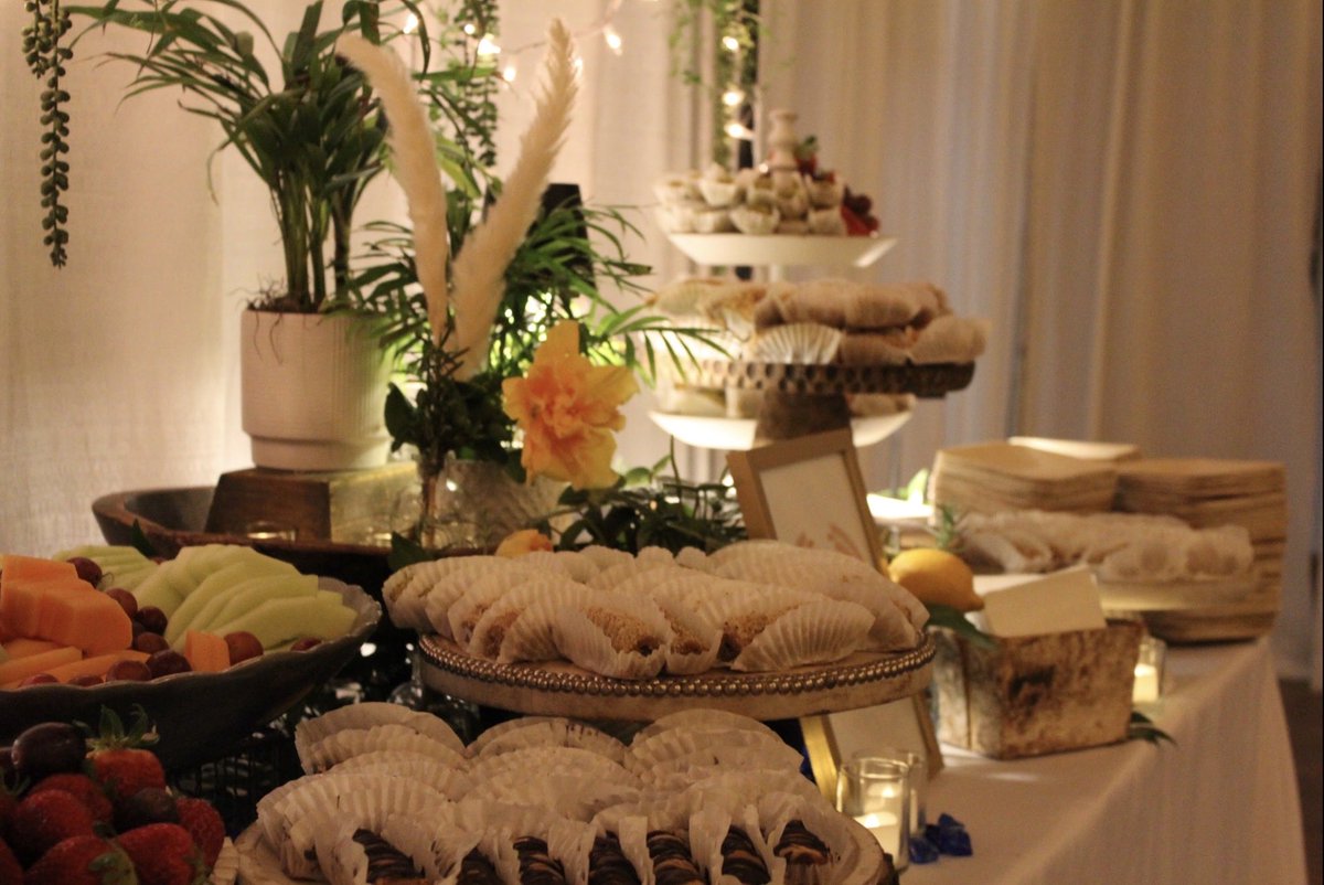 yummitweets's tweet photo. Mediterranean flavors all around at the Spring Crusader last weekend. Guests enjoyed Greek table spreads, grilled lemon-rosemary chicken skewers, Moroccan spiced seabass, gyros, and baklava to finish the night. Great food, great people, and a great celebration! #SanDiegoCatering https://t.co/HUbNMSLZoU