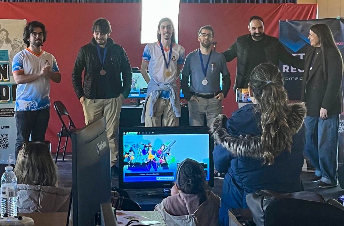 Otter Side tweet media