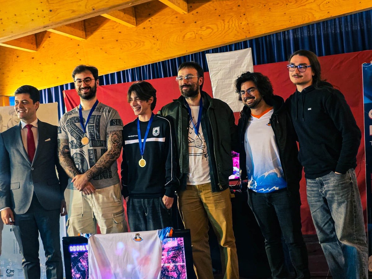 Otter Side tweet media