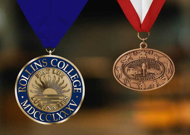 Need medals to celebrate achievements or milestones? We do that! 😎

medalcraft.com/products/medal…

#medalcraftmint #mmi #theamericanwaytomint #recognitionmedals #milestonemedals #customcoins #diestruck #medallic