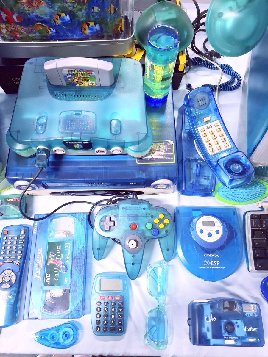 La ''moda transparente'' de la tecnología de los 90s