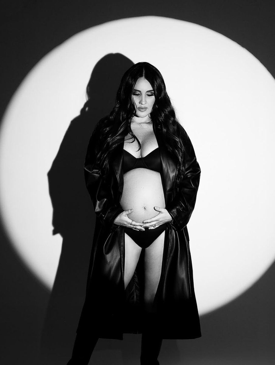 Intense DM CASI ALGO ❣️☮︎ tweet media