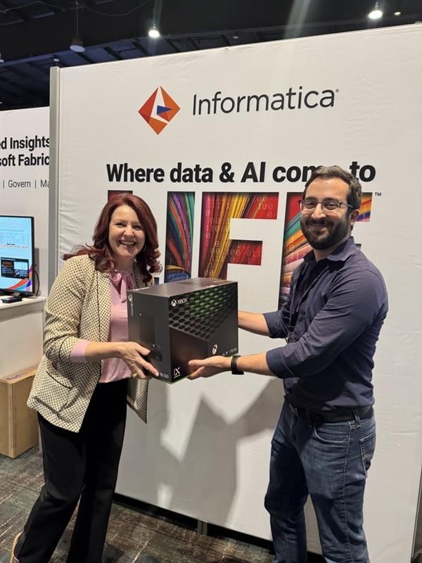 Informatica tweet media