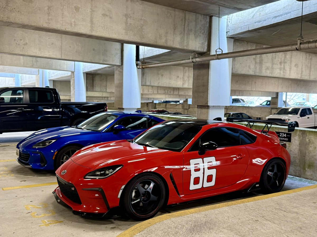 Steph Newland トヨタオタク tweet media