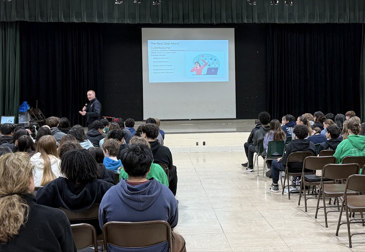 Lake Riviera Middle School tweet media