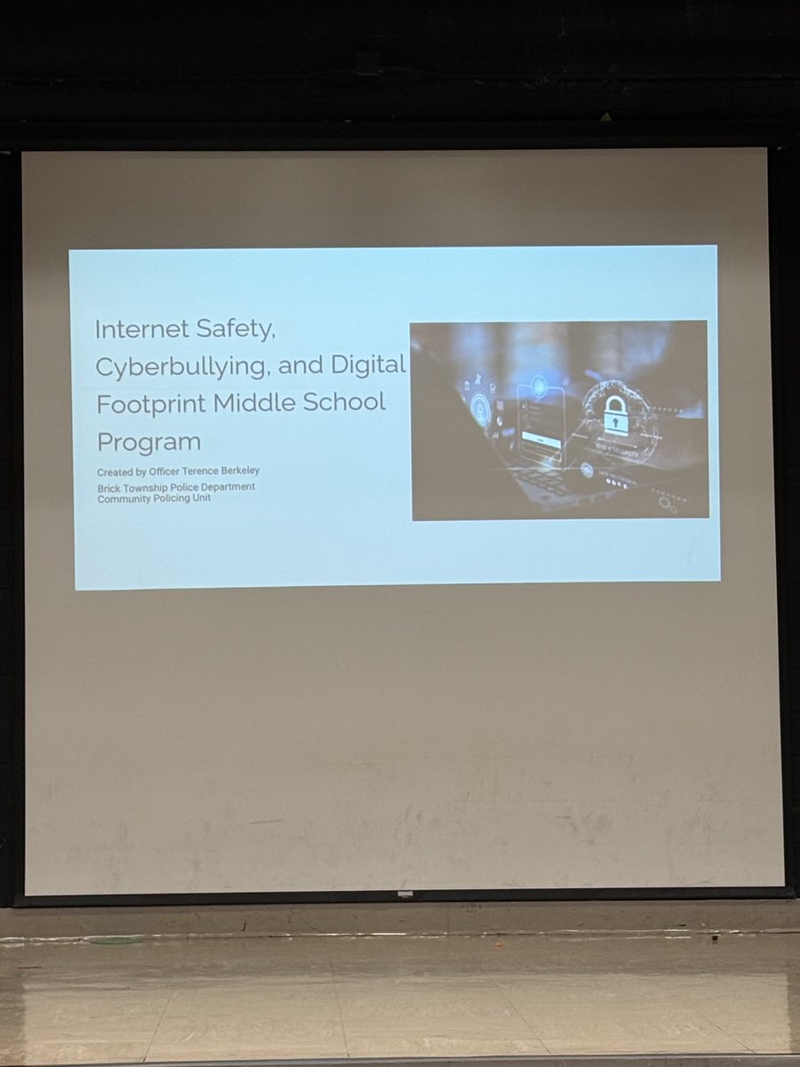 Lake Riviera Middle School tweet media