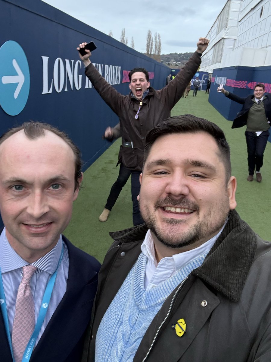 NoseInFront's tweet photo. Nico told us he only won on Old Park Star cos we tipped it. https://t.co/6rNpXk2zx9