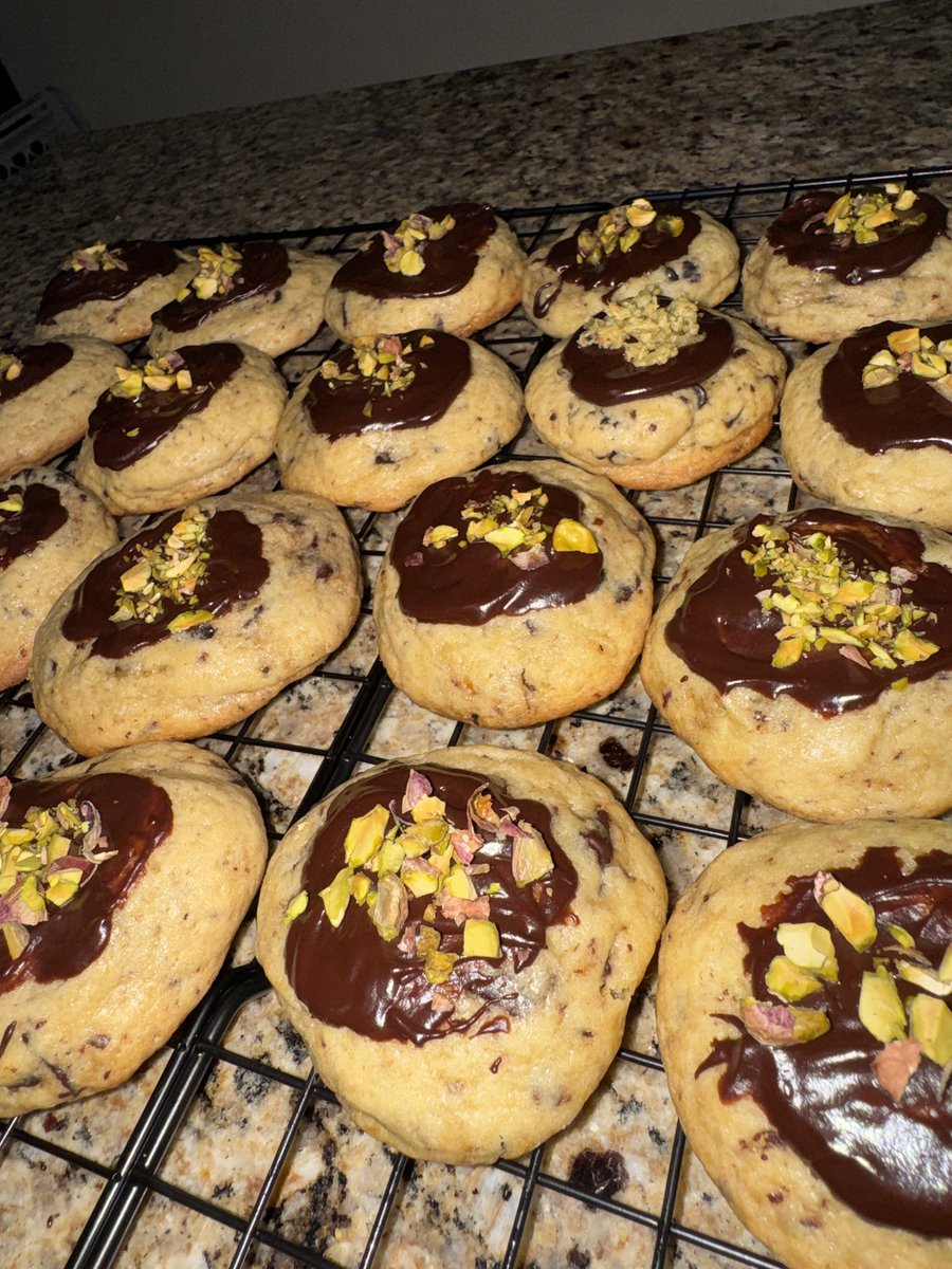 🍪 (@bakeringg) / Posts / X