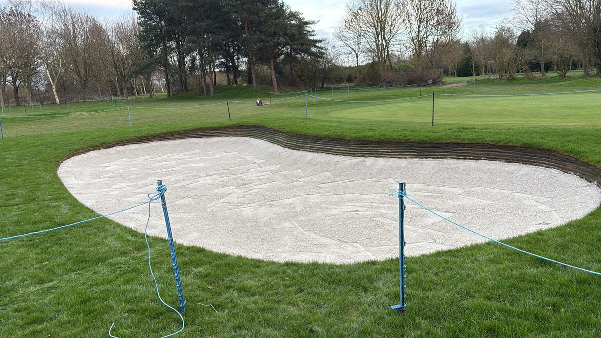 Whitefields Golf Club Greenkeepers tweet media
