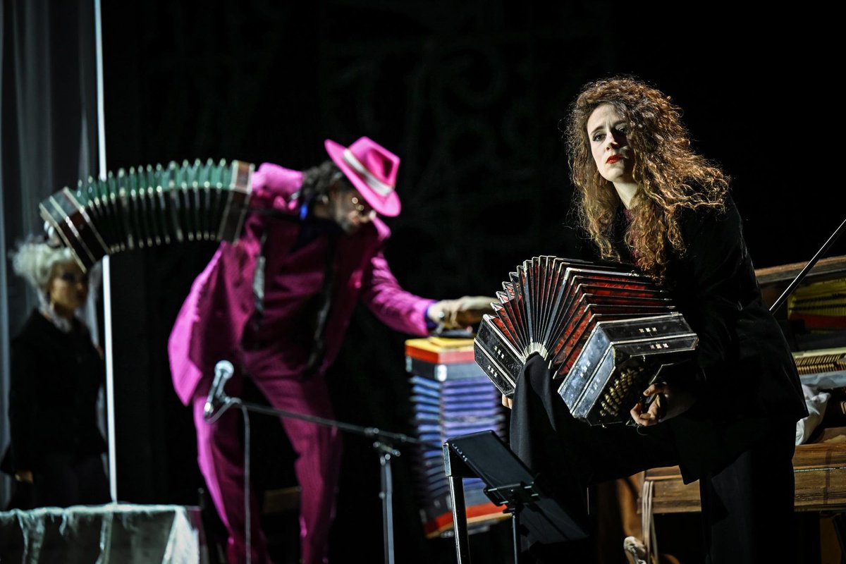 OperaVision tweet media