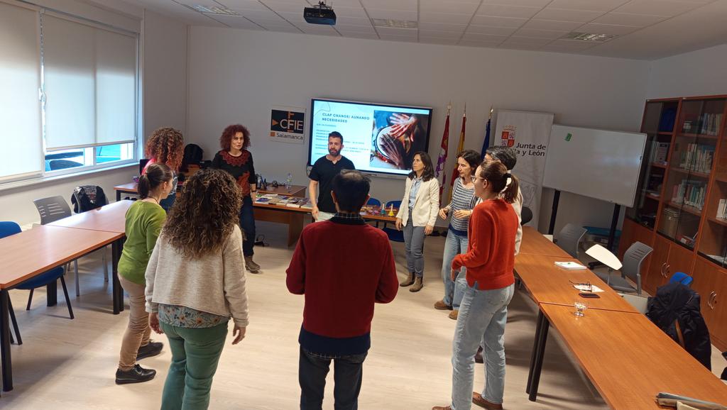 Asesoria de EF y Artística tweet media