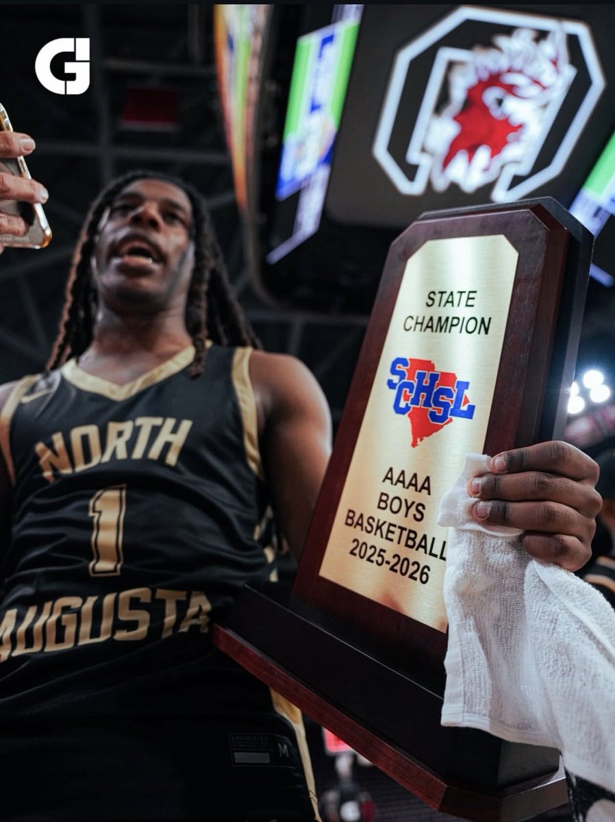 __jordanrouse's tweet photo. Blessed to be first STATE CHAMP in school history! #agtg🦅 https://t.co/wBNintr0A9