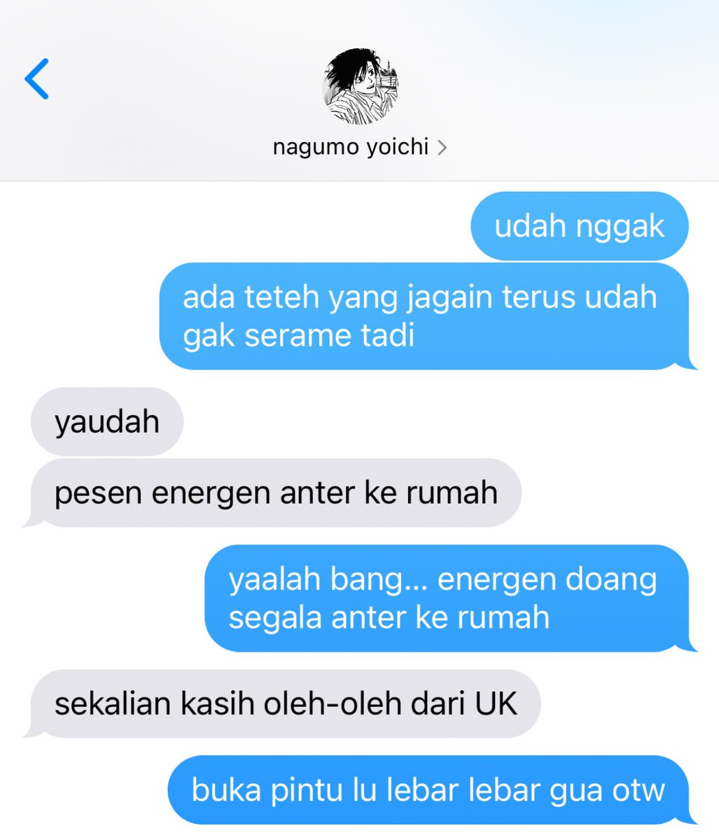 jeruksusuu's tweet photo. nagushin 

expat x penjaga warung https://t.co/tlXXnnJ8R9