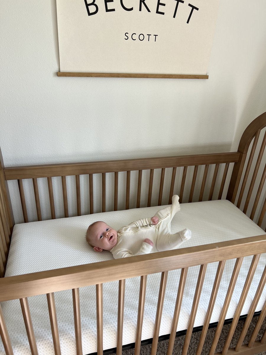 Lullaby Earth tweet media