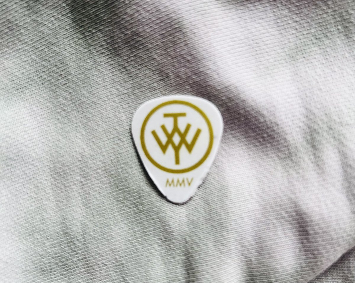ryancapss's tweet photo. just popping in to say @thewonderyears is still the best live band of all time https://t.co/YZhqI8OMP9
