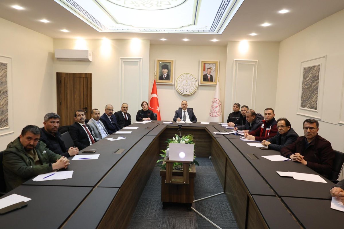 VAN MEB AKUB tweet media