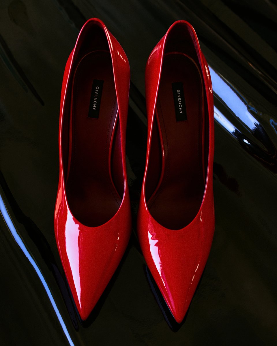 Givenchy tweet media