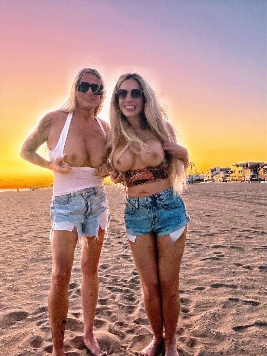 Naughty Vixen tweet media