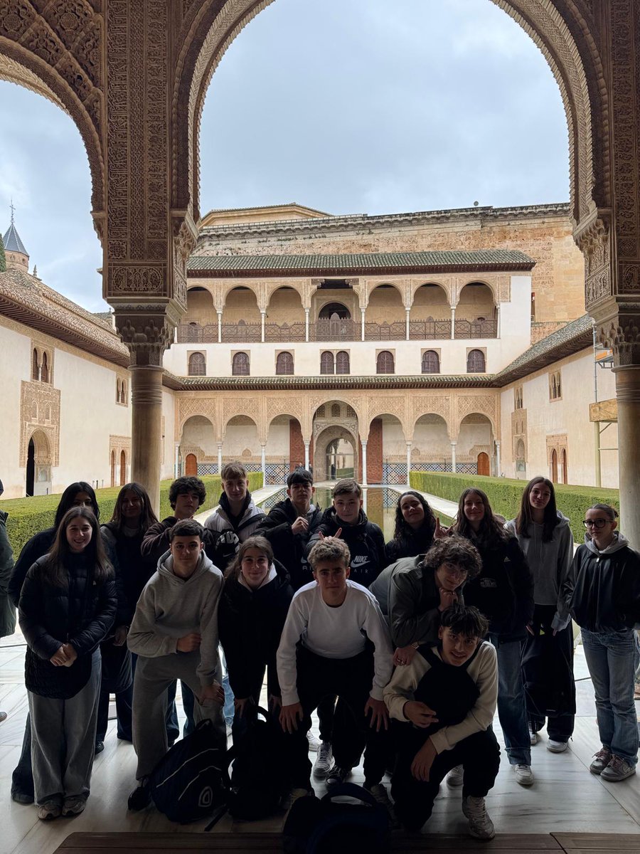 IES Lanjarón tweet media