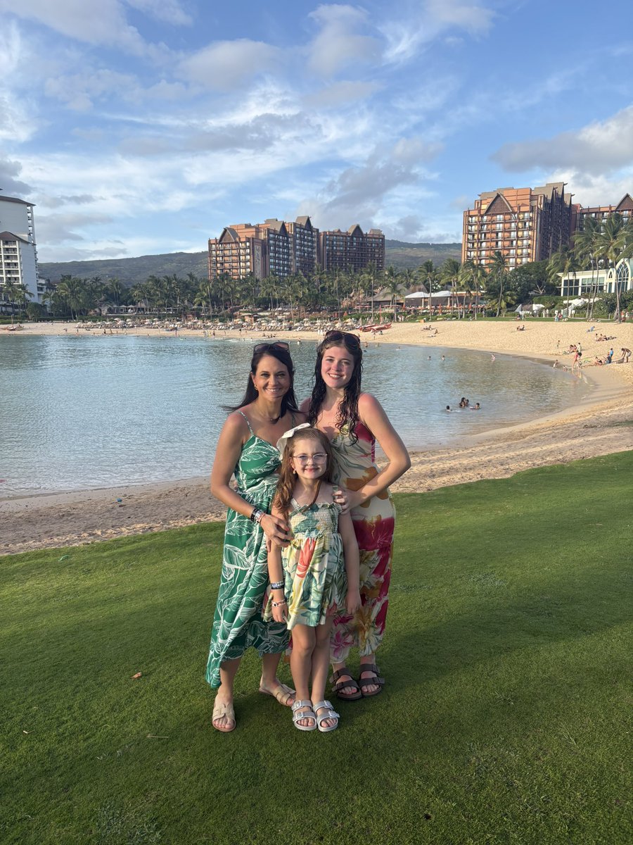 tyg1788's tweet photo. Hawaii Day 3 #aulani #resortday https://t.co/QYbPHRKwk5