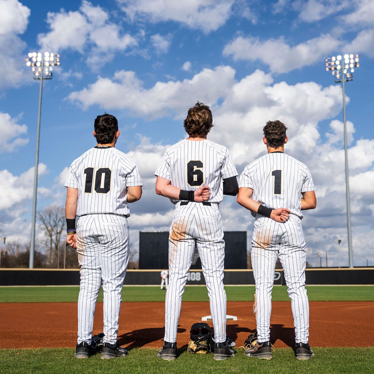 PurdueSports's tweet photo. ⚾️ @PurdueBaseball's $3 midweek deals make their season debut on a 70-degree day at Alexander Field. #BoilerUp 🍺🌭🍿

#PlayBall x #LongLiveSpring https://t.co/TMubZRe4OP