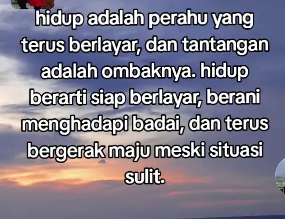 BlackRednBlue's tweet photo. Lagu biru masih mendayu
Tanpa gema rindu
Hanya lirih yg mengalunkan sendu
Mengulas nada haru
Dari lantunan yg telah lama luruh
Terlampau rapuh
Namun angkuh
Untuk bersauh, meski tiada lagi suluh https://t.co/Tp7dTy4eIL
