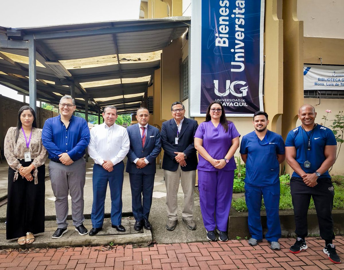 DPS_LosRios's tweet photo. #ElNuevoEcuador fortalece la articulación entre la Academia y el MSP

Con el objetivo de fortalecer la cooperación interinstitucional, el coordinador zonal, @JFGallardoL, mantuvo una mesa de trabajo con Patricio Barberán, coordinador de Vinculación de la Universidad de Guayaquil. https://t.co/J82pFG095C