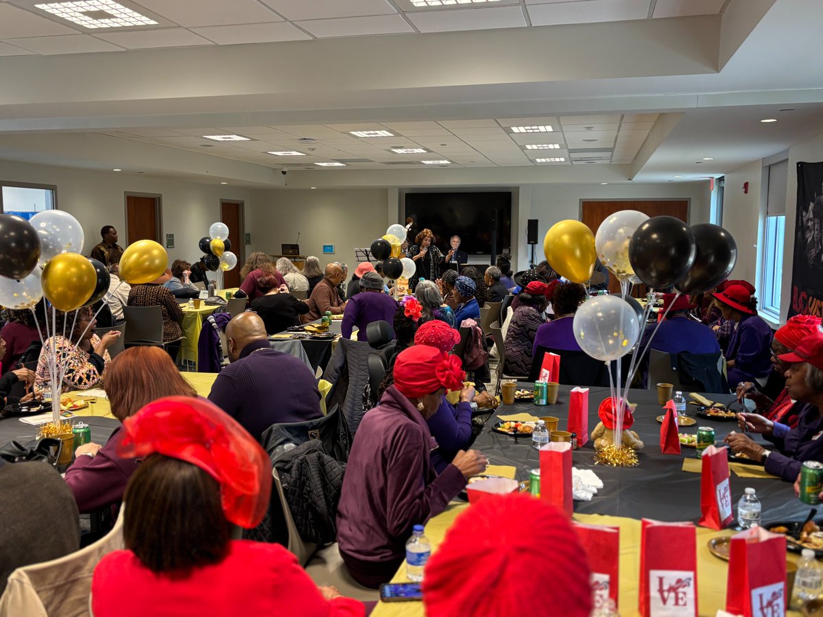 NorfolkPublicLibrary tweet media