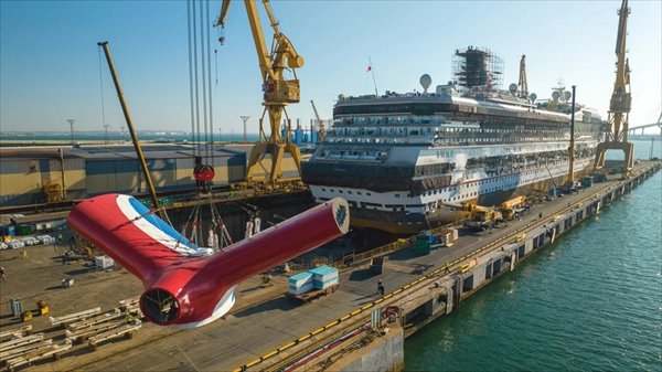 Los directivos del astillero Navantia fueron presos en  España por pagar comisión a una empresa privada, por el contrato de Venezuela. La empresa que se robó la plata era del Almirante Maniglia, quien seguramente repartió. Pero aquí nadie ha sido investigado por ese gigantesco