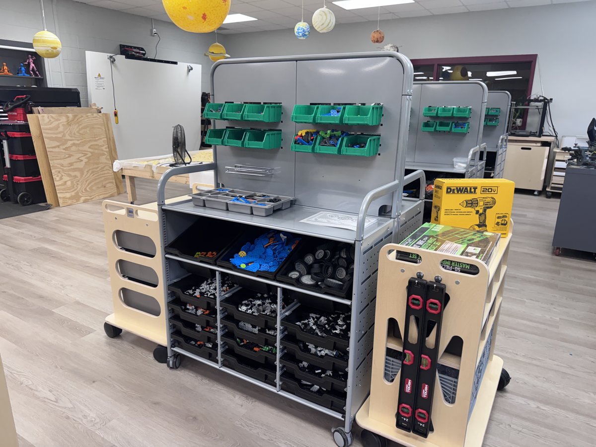 1st Maker Space tweet media