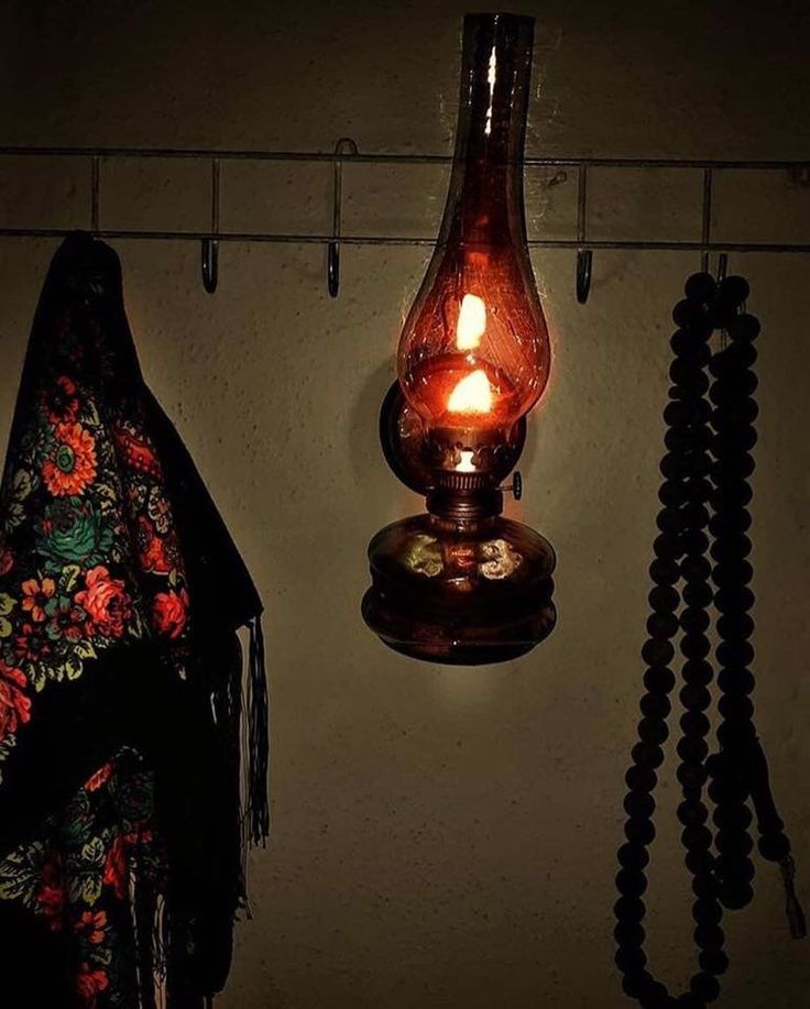 Bazı anlar vardır; geri dönmek için ömür bile verilir ama zaman pazarlık yapmaz..