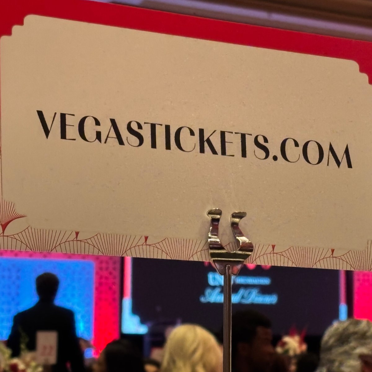 Vegas_Tickets's tweet photo. Last night our team attended the UNLV Foundation annual dinner. https://t.co/7SlZ2jkiTU serves as a proud sponsor of the UNLV Foundation, in a continued effort to support our Las Vegas community. https://t.co/Y5BRhcSjRz