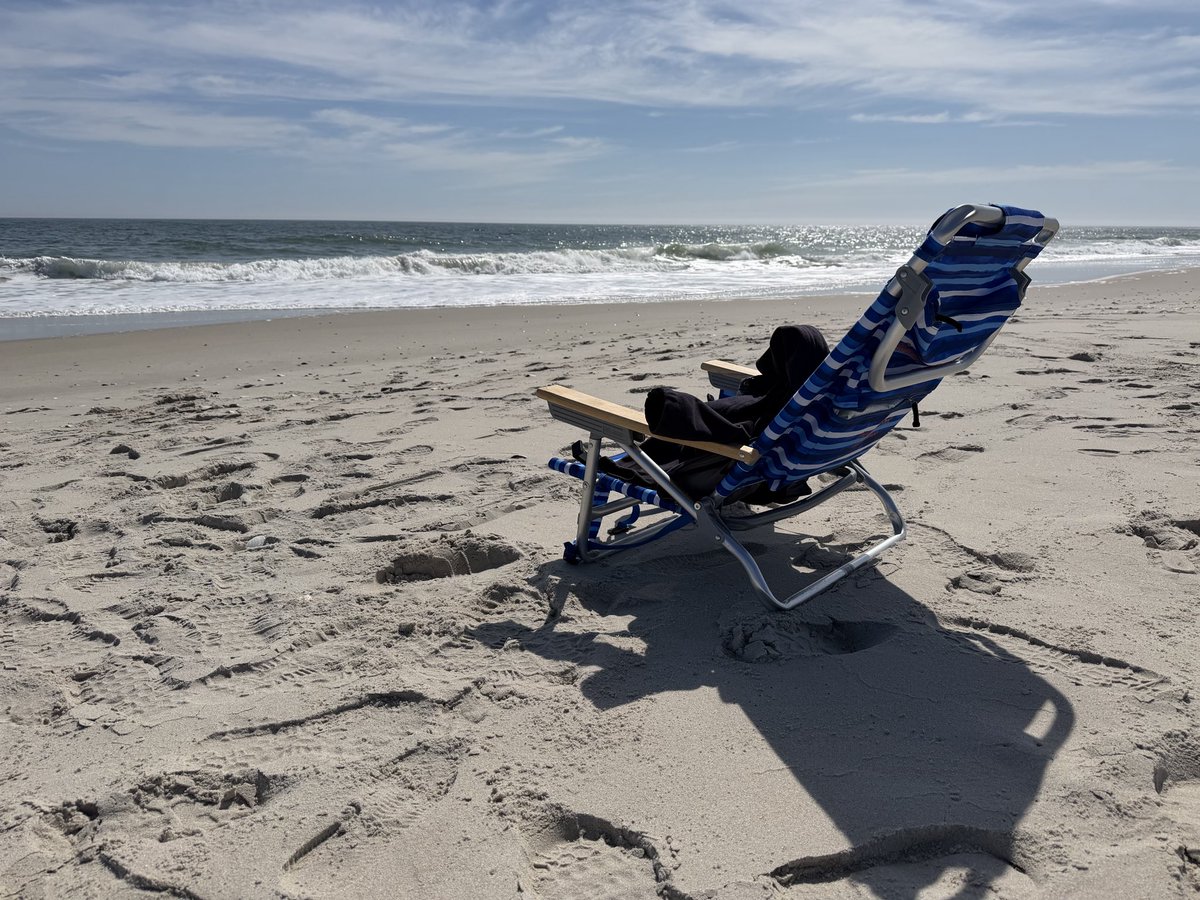 Dean Dean tweet media