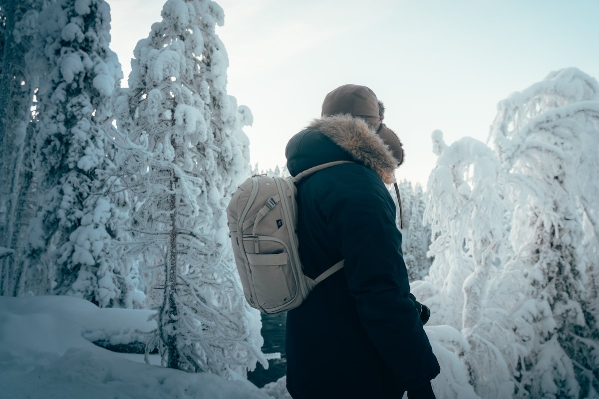 VanguardPhotoES's tweet photo. ❄️ La nieve aún nos inspira…
¿Quién más está aprovechando estos últimos días de nieve?
📸@danieleghisleni
🎒 Equipo: Mochila Vanguard Veo Metro B20L CM
#vanguardworldes #mochilafotografica #cameragear #camerabackpack #travel #travelphotography #laponia #FinnishLapland https://t.co/6p2z7p61LG