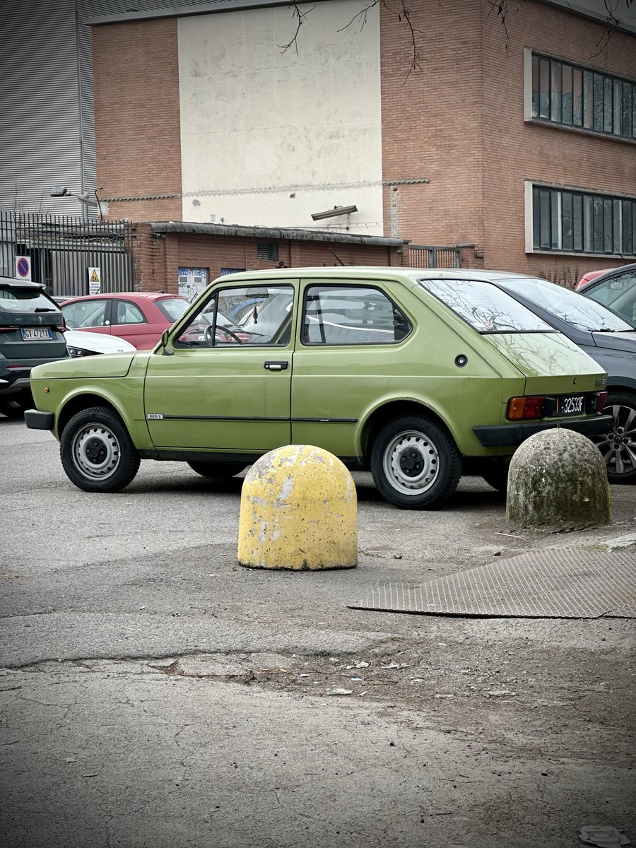 Classic.Retro.Modern. tweet media