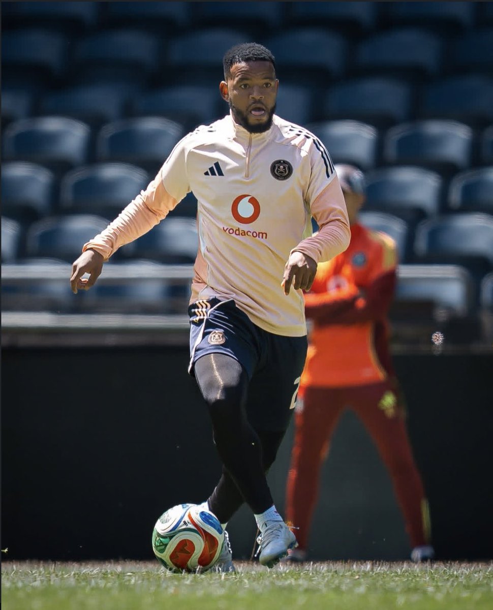 makwande_m's tweet photo. Sipho Mbule, the master chef is back! 🔥 https://t.co/Lonyg6KzOc