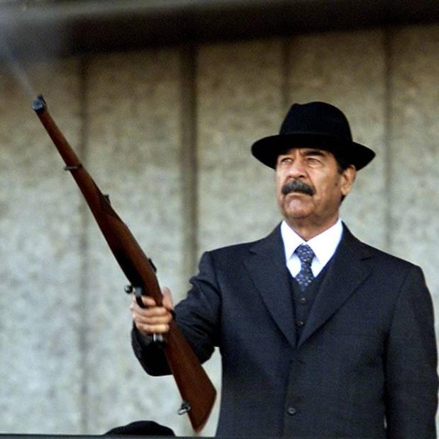 🇲🇦🇩🇿🇮🇶🇮🇷| Un complot aux milles rebondissements : le Maroc vengé du coup bas de l'Algérie et de Khomeini par Saddam Hussein 🇮🇶.  

Le diplomate algérien 🇩🇿, Mohammed Seddik Benyahia, qui avait maoeuvré avec Khomeini 🇮🇷 pour obtenir l'embargo américain 🇺🇸 sur la vente d'armes au