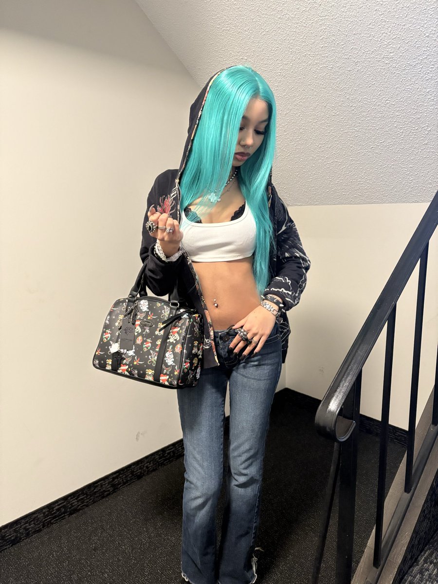 illegalpolicyss's tweet image. if ur fucking w a #lame then 🤷‍♀️