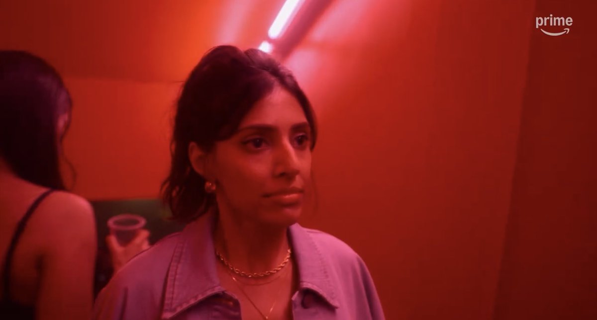 rituaryaupdates's tweet photo. 📷 | Stills of Ritu as Yasmin in the new Riz Ahmed's BAIT series trailer, coming on March 25!

• @Ritu_Arya_ #RituArya #RizAhmed #PrimeVideo • https://t.co/yFhAYeCLqX